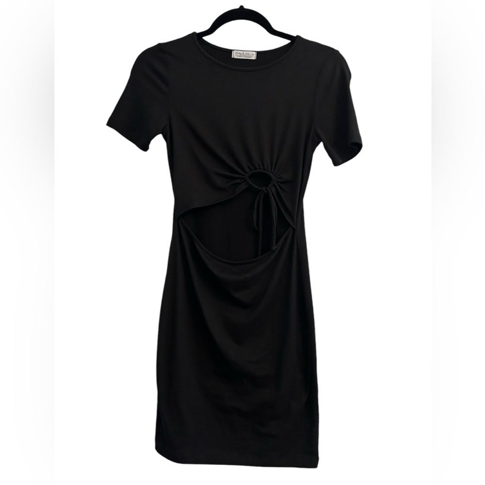 🤩 SALE Haley & June Women’s cut out black dress